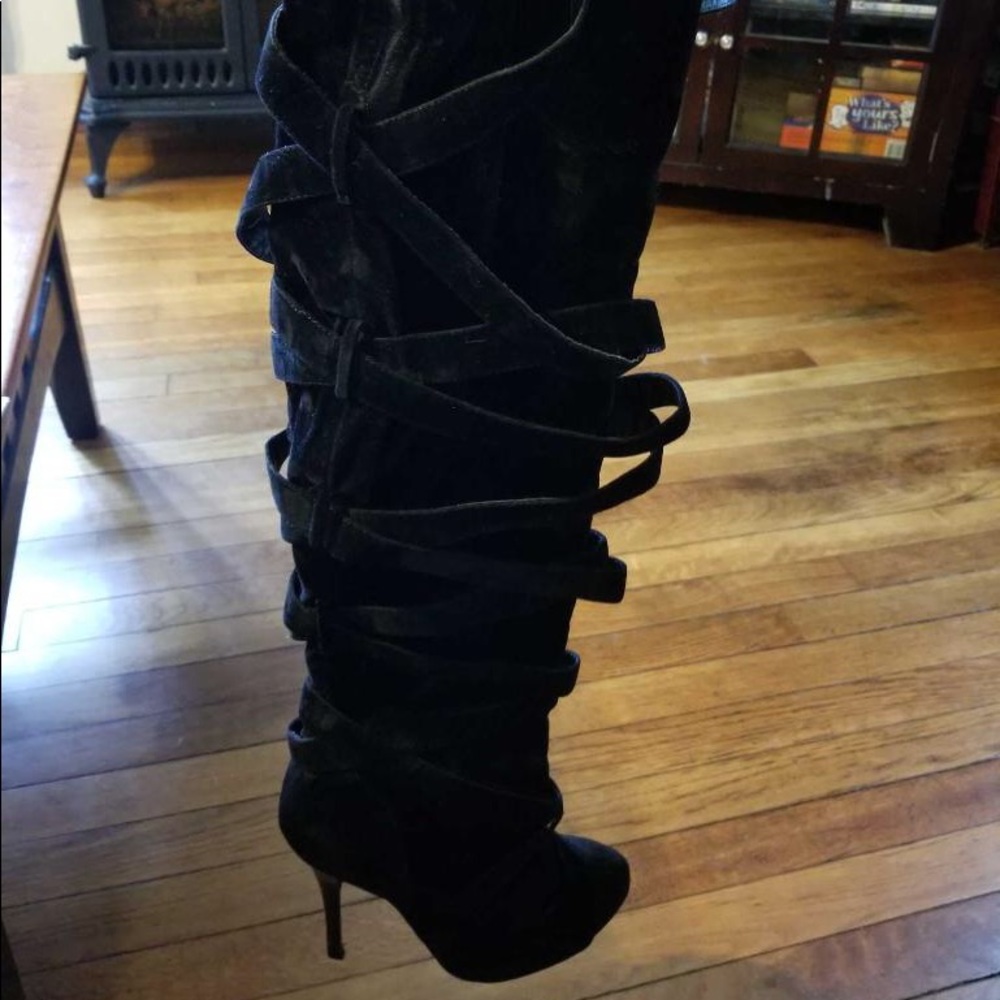 Nyla knee high heels!